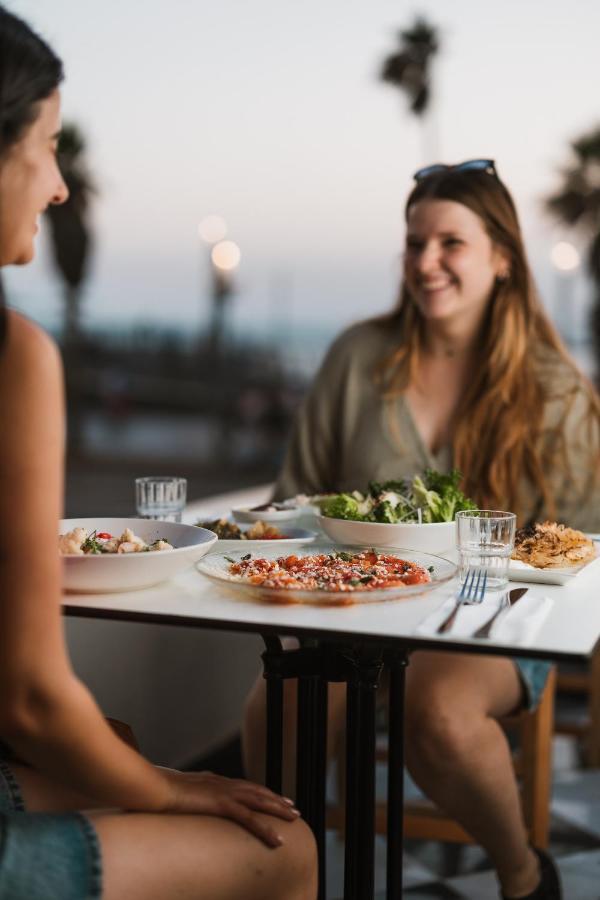 The Seven Seas Tel Aviv Hotell Eksteriør bilde